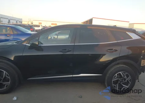 2024 Kia Sportage Lx z USA, uszkodzony, nr VIN KNDPU3DFXR7246612